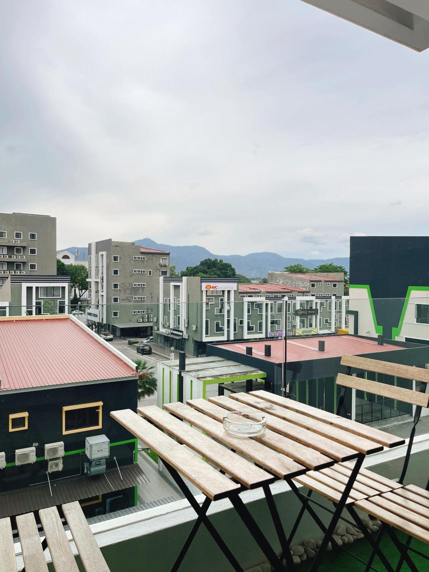 The New Sunset View *